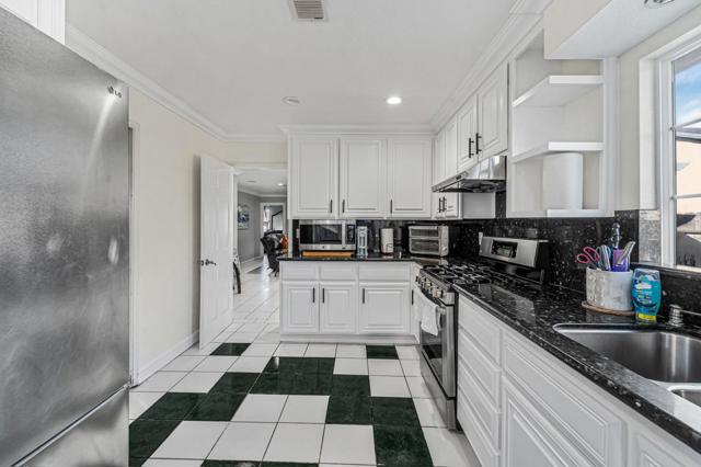 787 Macredes Avenue, San Jose CA: https://media.crmls.org/mediaz/aa84b039-0f98-4455-aadc-f0dd65c8374b.jpg