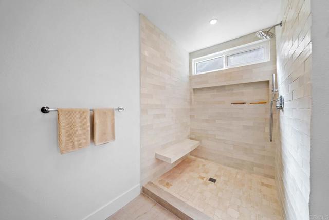 Detail Gallery Image 12 of 30 For 17544 Plaza Otonal, San Diego,  CA 92128 - 3 Beds | 2 Baths