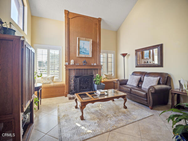 Detail Gallery Image 5 of 25 For 102 San Nicolas Cir, Port Hueneme,  CA 93041 - 3 Beds | 2/1 Baths