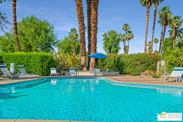 2365 S Oakcrest Drive, Palm Springs CA: https://media.crmls.org/mediaz/aa8600bb-f90b-462f-83c6-21b36998eae1.jpg