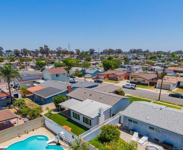 7434 Salerno Street, San Diego CA: https://media.crmls.org/mediaz/aa8695c2-125e-4983-a49a-2aab4c492c0e.jpg
