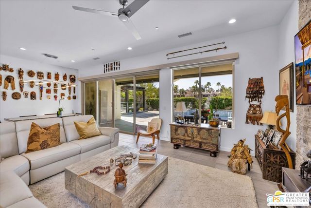 59 Cabernet, Rancho Mirage CA: https://media.crmls.org/mediaz/aa87541b-0eed-4793-b1e8-166b15acf595.jpg