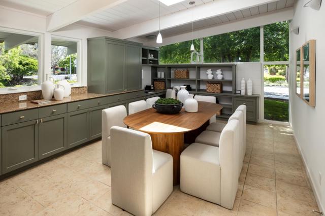 801 Talisman Drive, Palo Alto CA: https://media.crmls.org/mediaz/aa8777b2-5e1b-454c-b9bd-25541ca5b4db.jpg