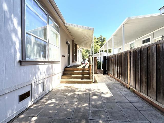 125 N Mary Avenue, Sunnyvale CA: https://media.crmls.org/mediaz/aa883296-2737-4f1f-88d4-d4556778cdf3.jpg