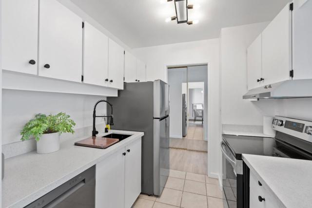 300 Davey Glen Road, Belmont CA: https://media.crmls.org/mediaz/aa8873e7-3f05-4fa8-b04f-19744f431cde.jpg