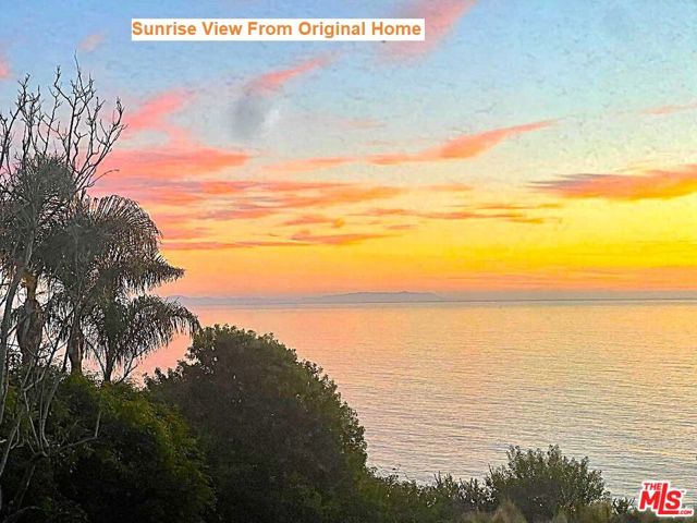20545 Roca Chica Drive, Malibu CA: https://media.crmls.org/mediaz/aa88ac7c-9f76-4f2b-bb98-756d71d2e87d.jpg