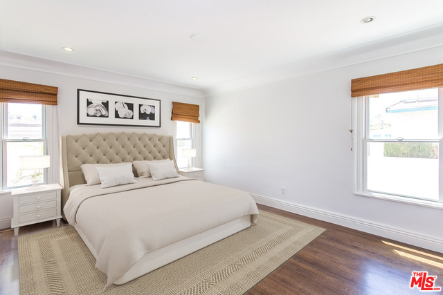 MASTER BEDROOM - VIRTUALLY STAGED