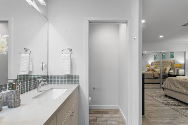52540 Avenida Juarez, La Quinta CA: https://media.crmls.org/mediaz/aa88ed75-63f1-4dc6-8070-4de45cea889d.jpg