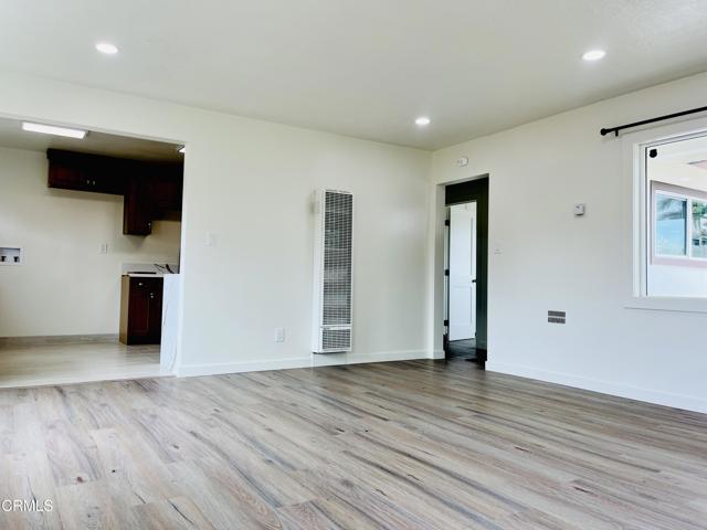 1227 S G Street, Oxnard CA: https://media.crmls.org/mediaz/aa8969a7-5421-483c-8ea0-ddf3be52475f.jpg
