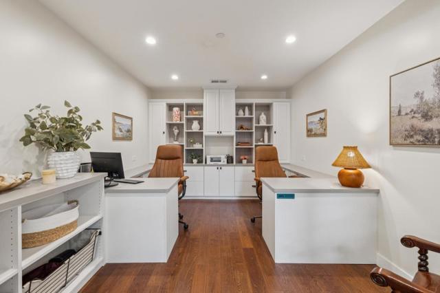 830 Monte Rosa Drive, Menlo Park CA: https://media.crmls.org/mediaz/aa8a0e5b-6282-4127-8e9a-3b73e4deca14.jpg