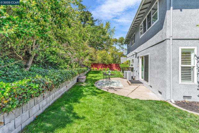 11373 Rampart Dr, Dublin CA: https://media.crmls.org/mediaz/aa8b016c-91bb-4727-a1b4-05a1e3f317ed.jpg