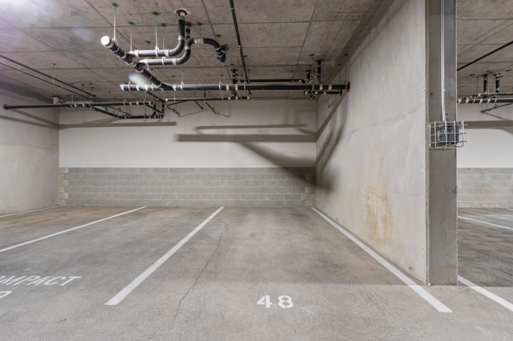 https://media.crmls.org/mediaz/aa8c16a3-9399-4e7f-8628-e3a1603c6aba.jpg?preset=X-Large