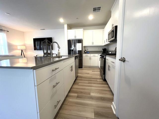 Image 16 of 38 For 35140 Grove Trl
