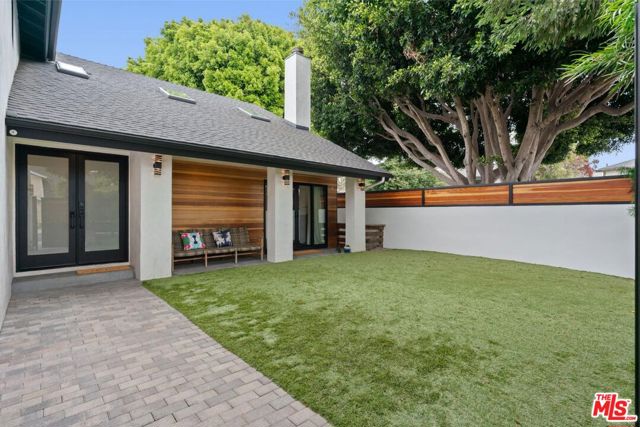 3134 Granville Avenue, Los Angeles CA: https://media.crmls.org/mediaz/aa8e3f6e-55ad-41c2-9241-94ee9ea52852.jpg