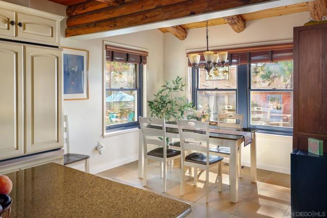 12052 Sky View Dr, Valley Center CA: https://media.crmls.org/mediaz/aa8ef28e-acab-4974-8924-44c9a1b68ba9.jpg