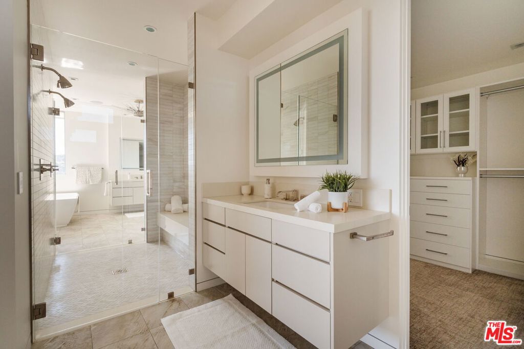 MLS #26875921 image #66
