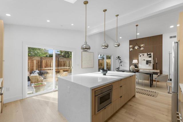 748 Clara Vista Avenue, Santa Clara CA: https://media.crmls.org/mediaz/aa9030d2-efcc-4594-836c-d00d426f8877.jpg