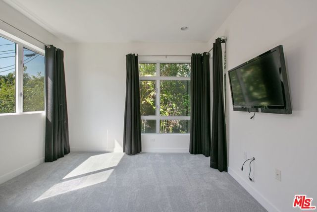 6001 Carlton Way, Los Angeles CA: https://media.crmls.org/mediaz/aa90dc8e-9e04-4a4f-8321-0f1deb1fa159.jpg