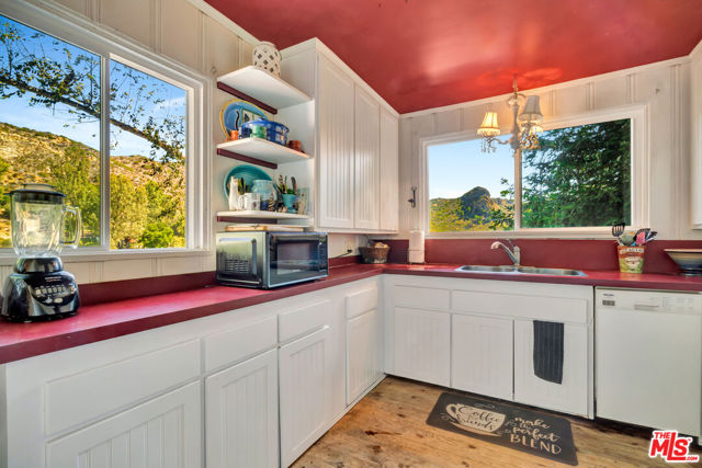 Drew Fenton | 28927 Cove Place Agoura Hills CA | MLS: 7446574