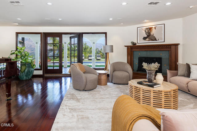 Detail Gallery Image 11 of 73 For 420 Inverness Dr, La Canada Flintridge,  CA 91011 - 6 Beds | 5/1 Baths