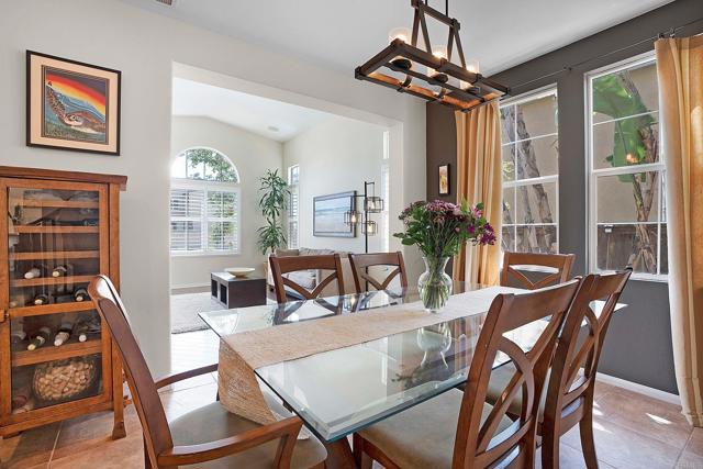 Detail Gallery Image 10 of 44 For 2217 Corte San Simeon, Chula Vista,  CA 91914 - 4 Beds | 3 Baths