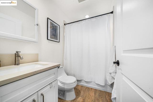 96 Highway Avenue, Bay Point CA: https://media.crmls.org/mediaz/aa91843b-df23-438b-8199-61b7ee9d657d.jpg