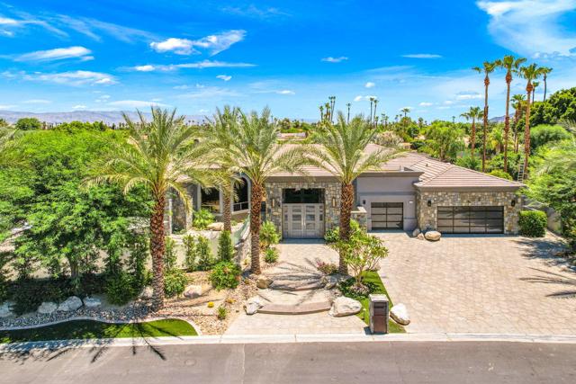 28 Clancy Lane S Lane, Rancho Mirage CA: https://media.crmls.org/mediaz/aa925540-14ac-42b3-ae3d-6eeb1e37df35.jpg