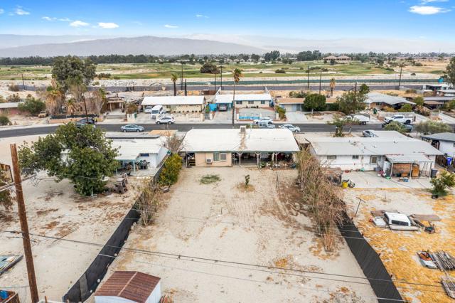 30201 San Diego Drive, Cathedral City CA: https://media.crmls.org/mediaz/aa927180-7ea3-4bf2-8186-b6b12c4c34a9.jpg
