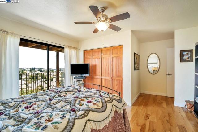31865 Chicoine Ave, Hayward CA: https://media.crmls.org/mediaz/aa944b7f-0fc3-47b9-aa7b-e4ace765a98b.jpg