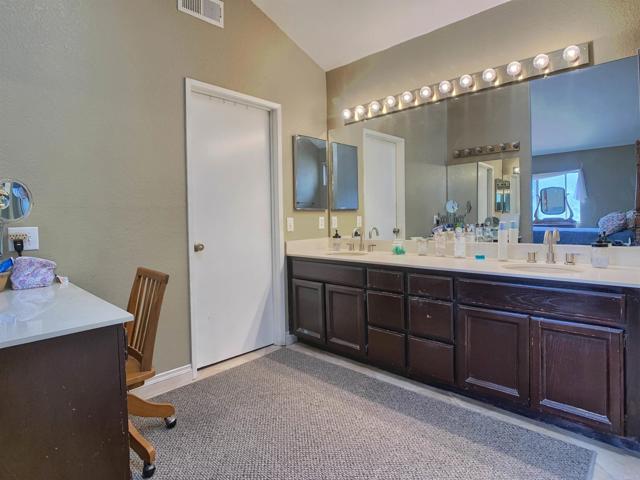 Detail Gallery Image 35 of 50 For 10027 Vallata Ct, Spring Valley,  CA 91977 - 4 Beds | 2/1 Baths