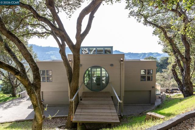 Image 41 of 55 For 319 Tappan Ter