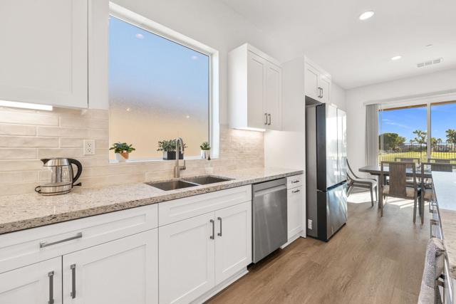 48406 Hepburn Drive, Indio CA: https://media.crmls.org/mediaz/aa96c8c2-a171-4235-9512-d32dbe138e96.jpg