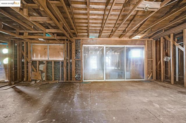 11201 Lochard Street, Oakland CA: https://media.crmls.org/mediaz/aa9704f1-4568-4d23-bd0d-5c90a97faf07.jpg