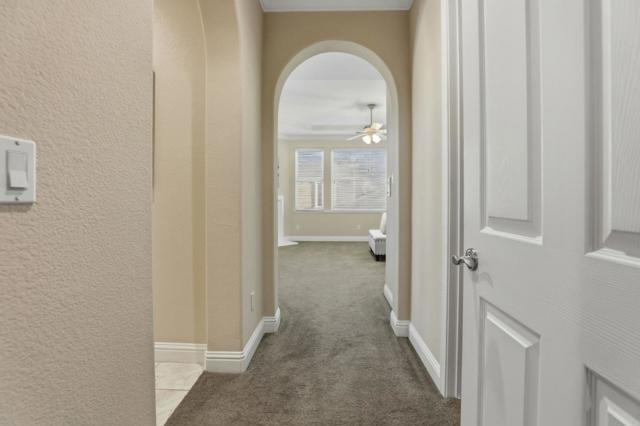 480 Winter Creek Way, Morgan Hill CA: https://media.crmls.org/mediaz/aa9733fd-4a8a-439c-9652-232e7f9d073a.jpg