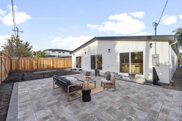 748 Clara Vista Avenue, Santa Clara CA: https://media.crmls.org/mediaz/aa980466-a3b5-415d-a533-62843aec03d5.jpg
