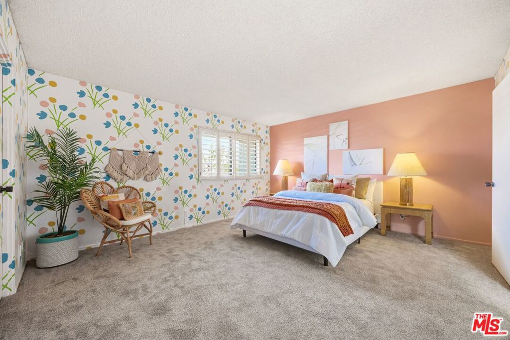 https://media.crmls.org/mediaz/aa98207d-b104-45da-9cdd-b0f50ebf65de.jpg?preset=X-Large