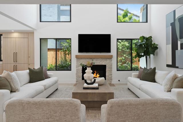 3835 Via Reposo, Rancho Santa Fe CA: https://media.crmls.org/mediaz/aa98dcc6-18c4-46b3-970b-22c2cb8bc666.jpg