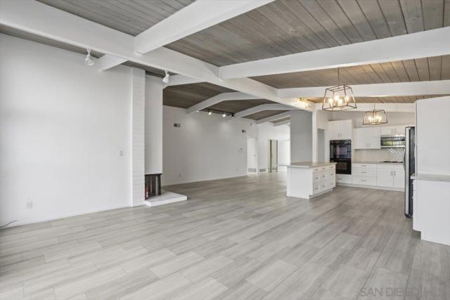 4985 Pacifica, San Diego CA: https://media.crmls.org/mediaz/aa9909f6-e59b-4773-b1c3-110c90459a4f.jpg