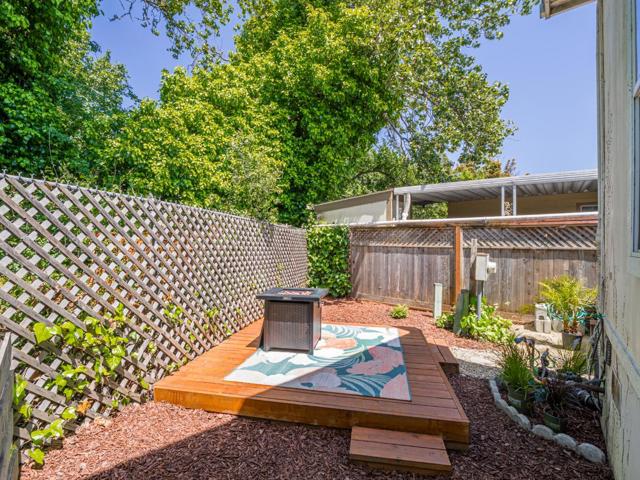 49 Blanca Lane, Watsonville CA: https://media.crmls.org/mediaz/aa99746e-ebce-4266-af5f-20c211023ef8.jpg