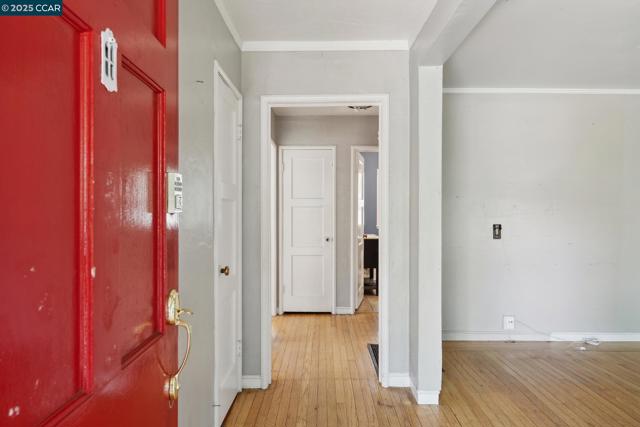 1580 3rd Ave, Walnut Creek CA: https://media.crmls.org/mediaz/aa9993e1-f3d9-4249-b91c-1012d87a8ff6.jpg