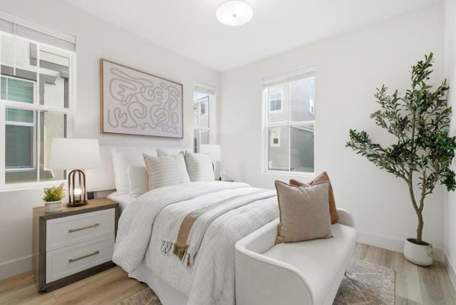 9065 Tallship Way, Newark CA: https://media.crmls.org/mediaz/aa99be0c-0aac-497a-9425-da9640b6669b.jpg