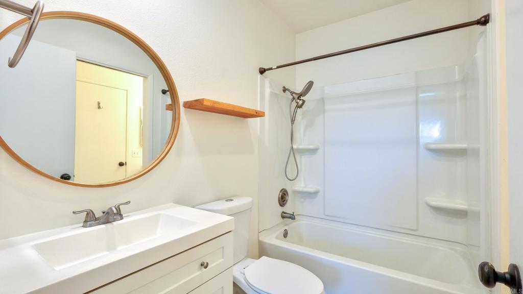 1811 E Grand Avenue - photo 20
