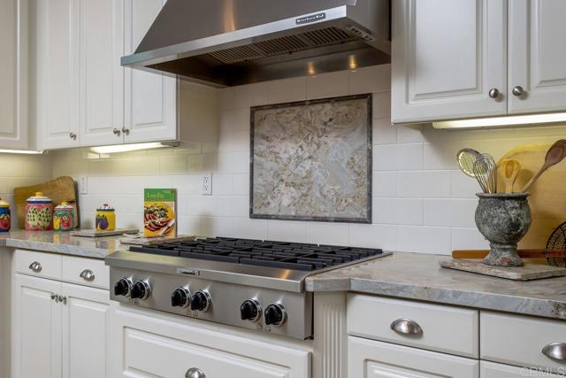 2875 Rancho Cortes, Carlsbad CA: https://media.crmls.org/mediaz/aa9ae1d5-ed79-4527-9f2f-201e00691ed0.jpg