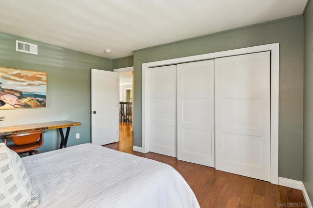 4961 Concannon Ct, San Diego CA: https://media.crmls.org/mediaz/aa9b9028-28ef-4cf2-bafe-88139b3cf619.jpg