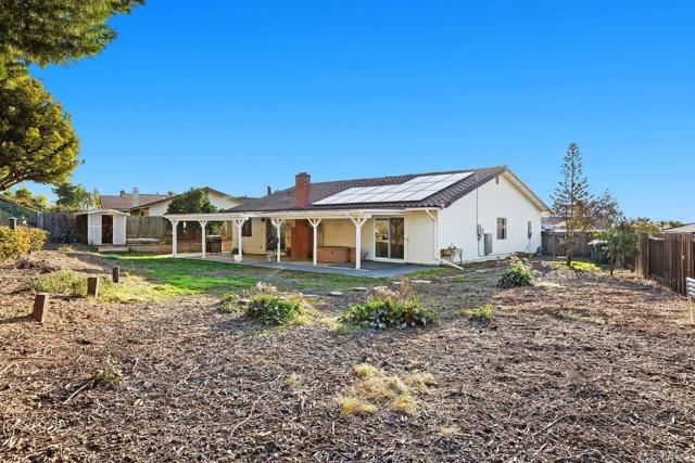 1446 SAN CARLOS PLACE, Escondido CA: https://media.crmls.org/mediaz/aa9bb459-ec8f-49f4-a69d-3da789ed1e39.jpg