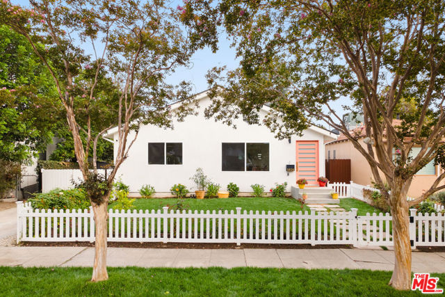 5828 Irvine Avenue, North Hollywood, California 91601, ,Multi-Family,For Sale,Irvine,25604695