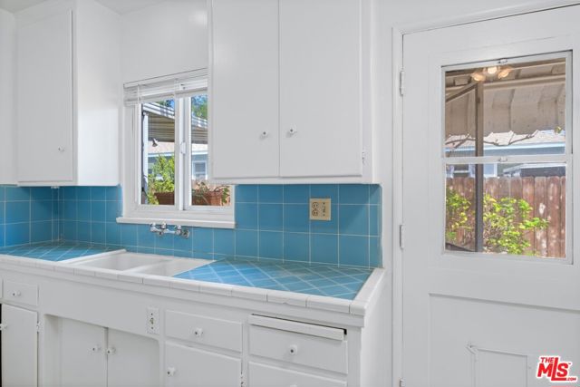 9620 Braddock Drive, Culver City CA: https://media.crmls.org/mediaz/aa9d6674-7048-4734-964d-3e7b09bbec57.jpg