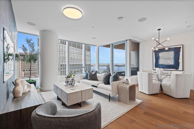 888 W E St, San Diego CA: https://media.crmls.org/mediaz/aa9d9ebd-fc37-4fc0-b471-56380d5e94d2.jpg