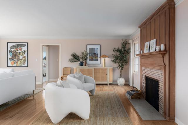 6018 Folsom Drive, La Jolla CA: https://media.crmls.org/mediaz/aa9e0ace-faf6-48e8-92cd-9d33d251888f.jpg