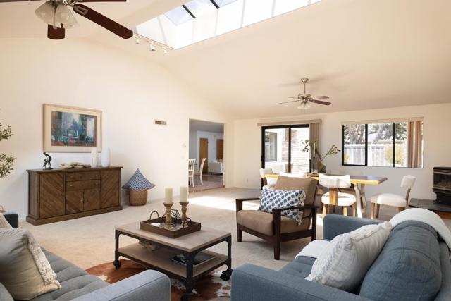 2161 Trapani Circle, Monterey CA: https://media.crmls.org/mediaz/aa9e17fa-4069-4957-bbf8-b050dbaea852.jpg
